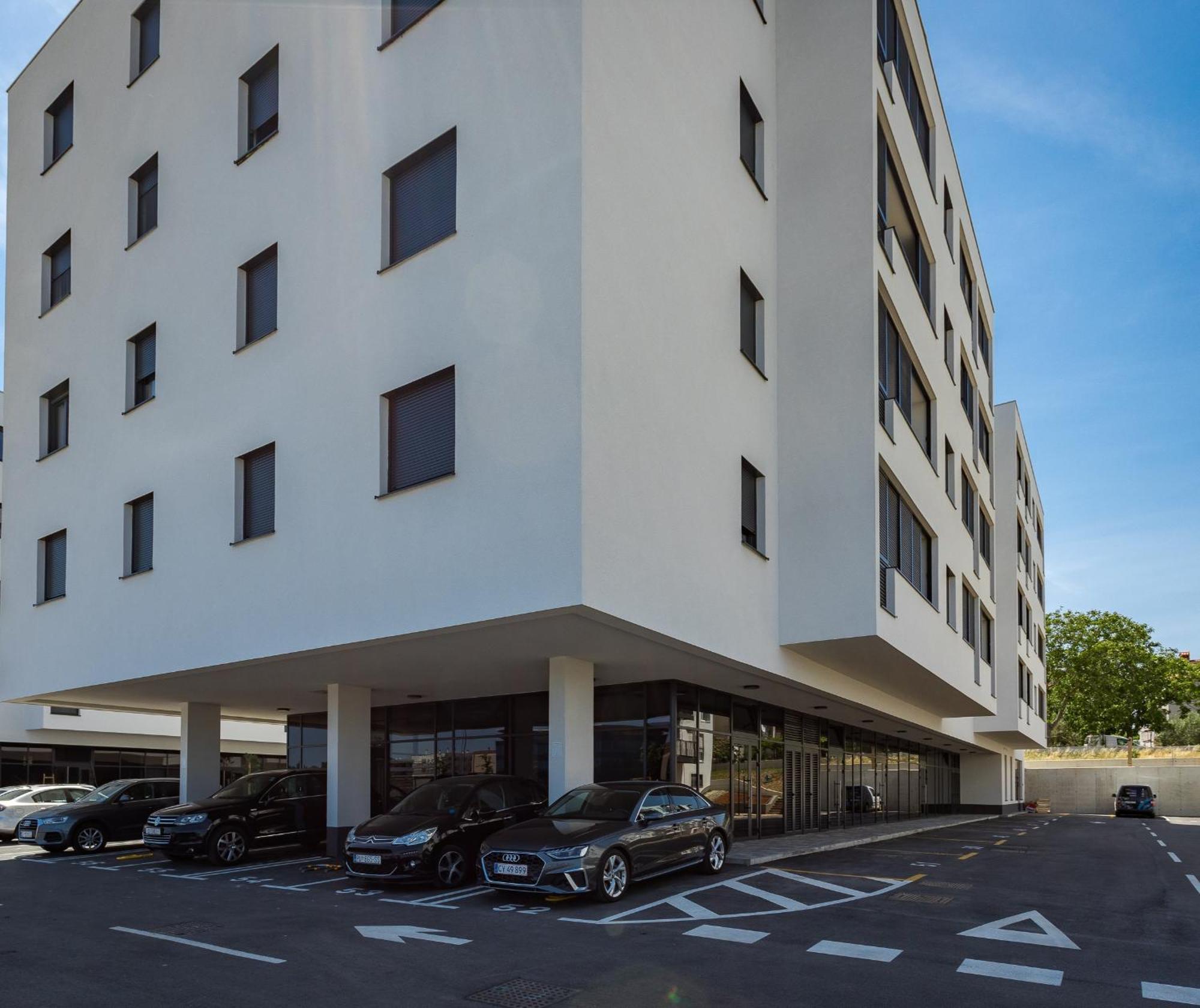 Family & Friends Pula - Top Floor - Free Parking Bagian luar foto